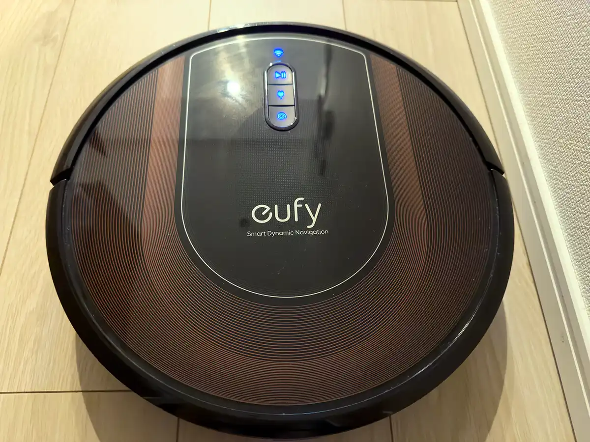Eufy RoboVac G30 Hybridの表面
